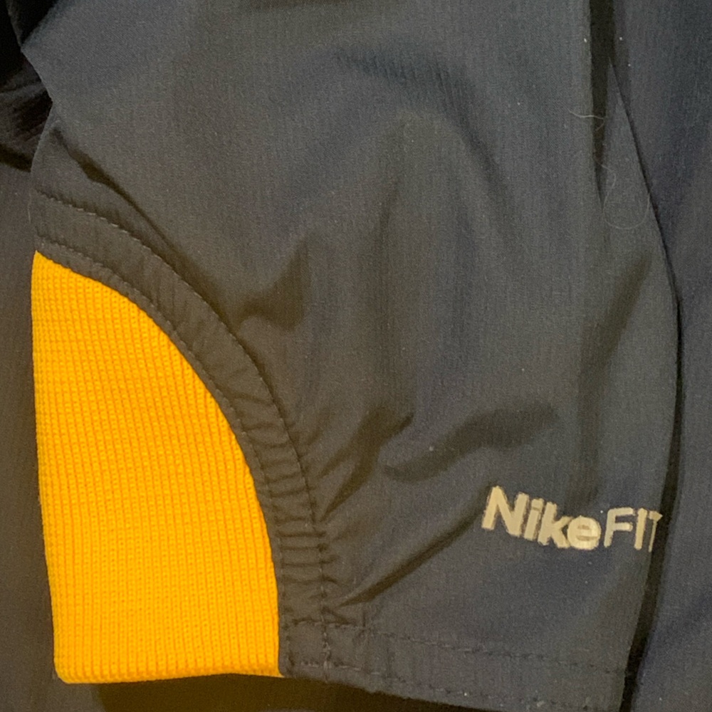 Nike Pullover - Picture 14 of 16